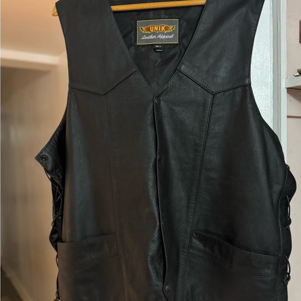 Unik Black Leather Vest